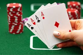 Player learning Poker 1-Day game rules on a mobile device with real money table setup